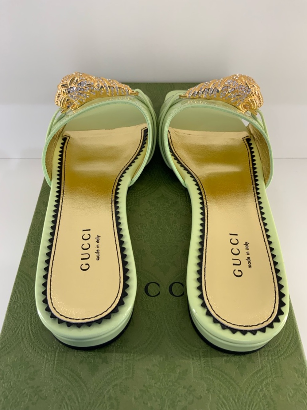 Pre Owned Gucci Sz 6.5 Mint Green Patent Slide Mules with Gold Embellishment - Picture 4 of 8